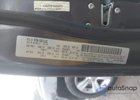 2017 Jeep Compass Latitude 4X4 z USA, uszkodzony, nr VIN 1C4NJDEB1HD204413